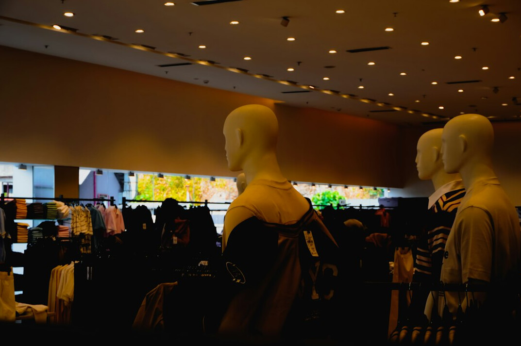 body language analysis in retail